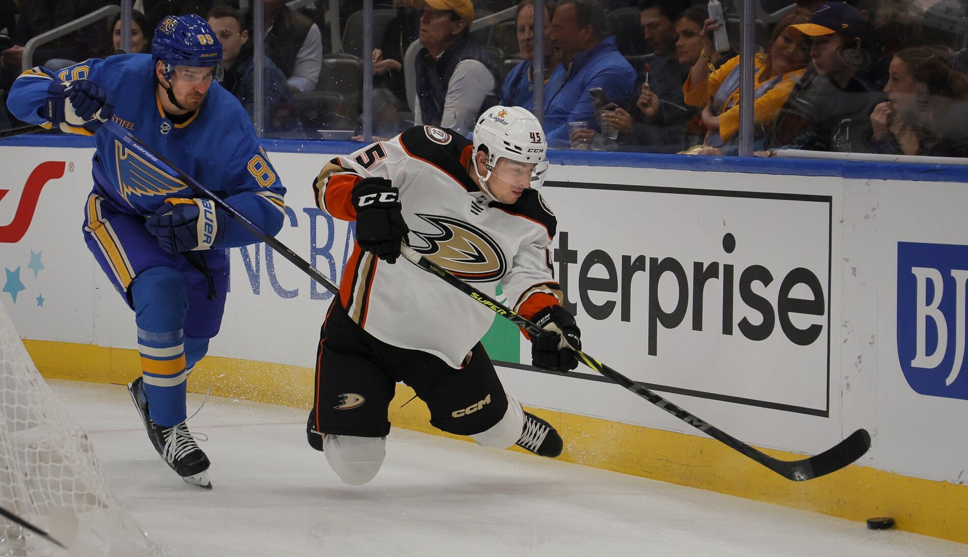 Blues 6, Ducks 2
